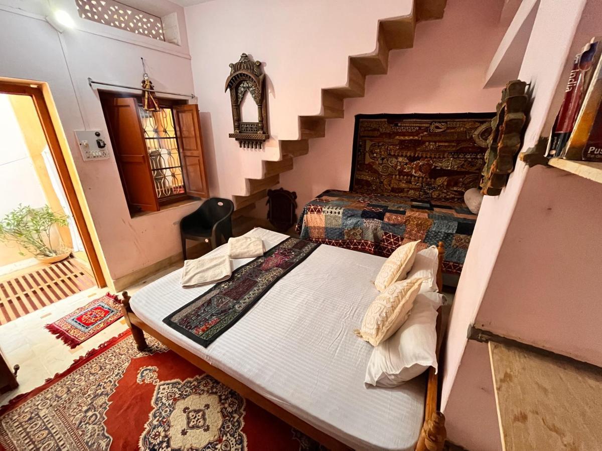 Hostel Marigold Home Stay Джайсалмер Екстериор снимка