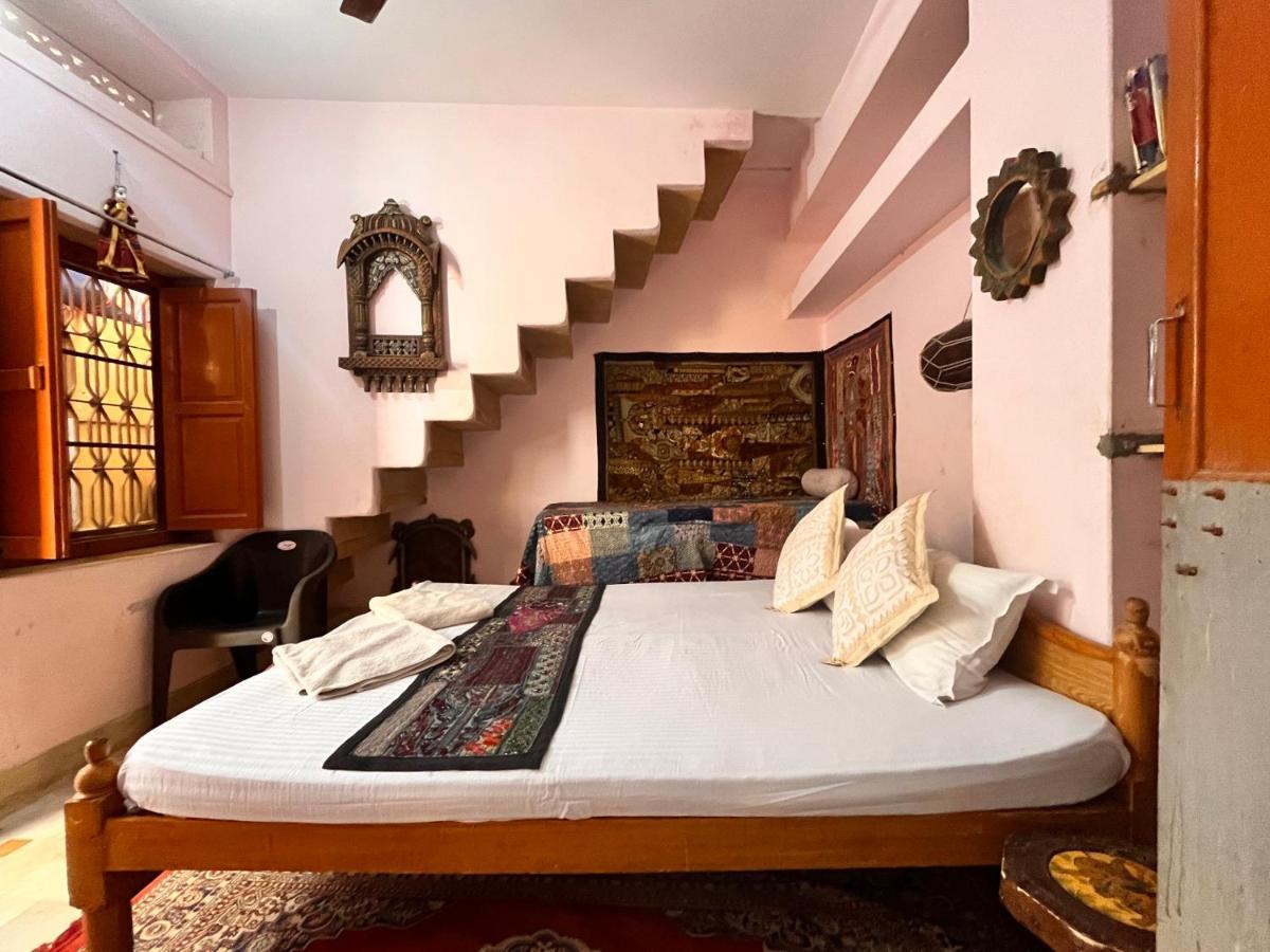 Hostel Marigold Home Stay Джайсалмер Екстериор снимка